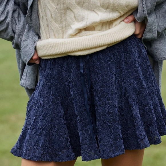 Aerie Lace Godet Skirt - Picture 4 of 5